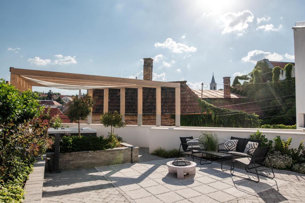Loftlakasom**** Aparthotel Veszprem Exterior photo