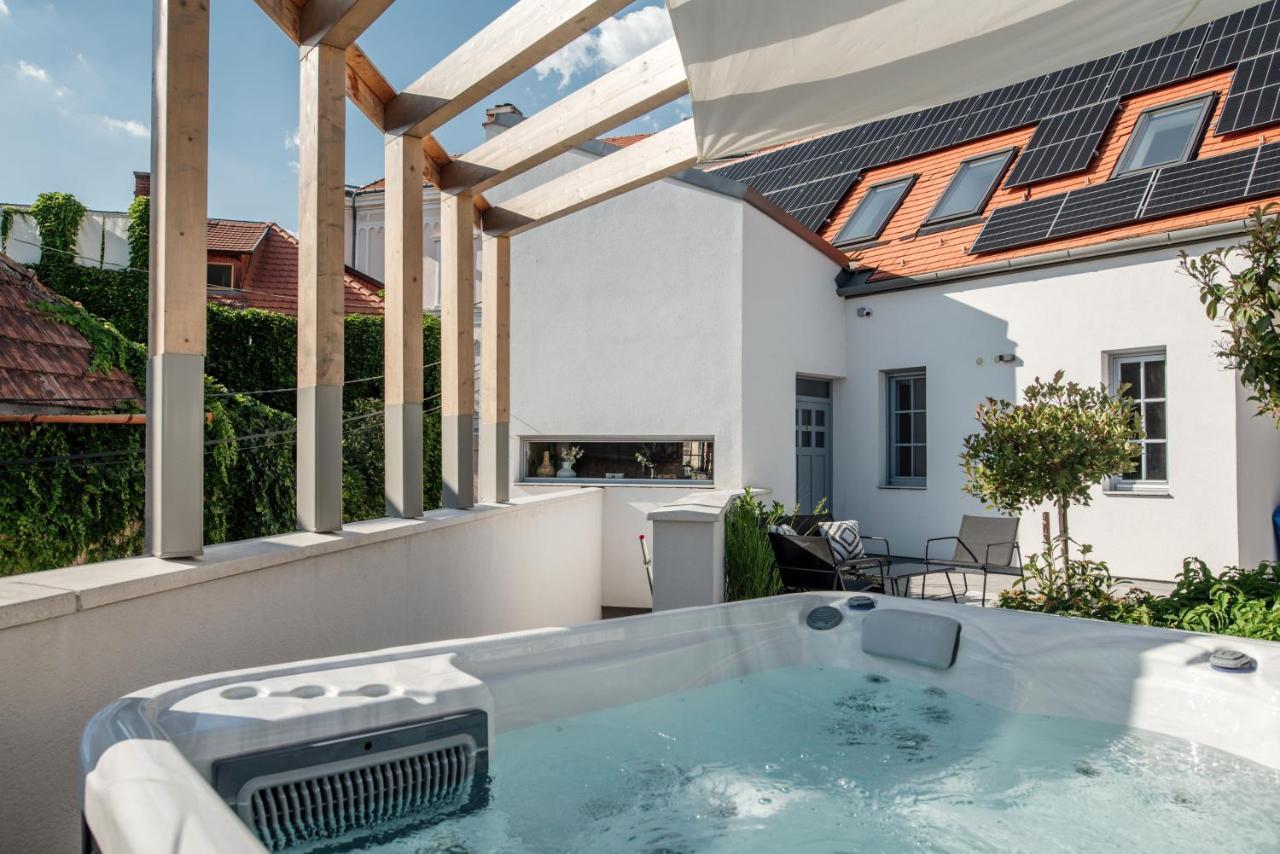 Loftlakasom**** Aparthotel Veszprem Exterior photo