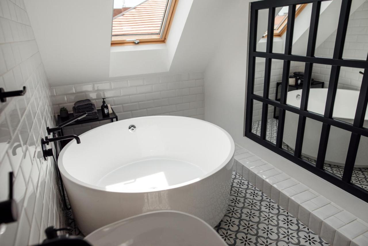 Loftlakasom**** Aparthotel Veszprem Exterior photo